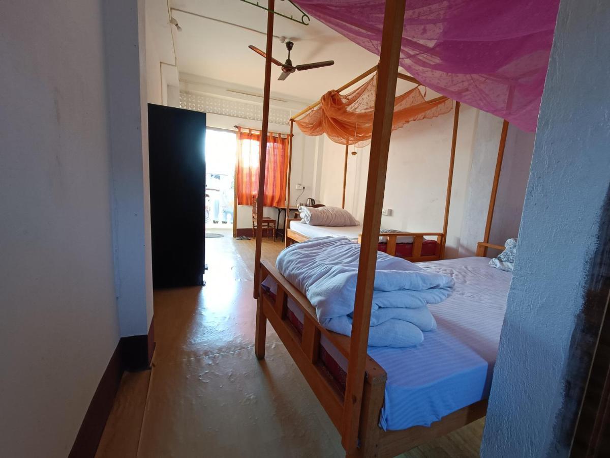 Hotel Manipur House Imphal Esterno foto